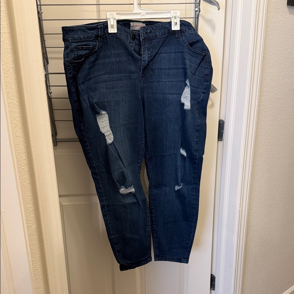 Distressed Skinny Jeans